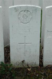 Bailleul Communal Cemetery Extension (Nord) - Campbell, D