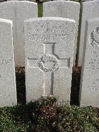 Bailleul Communal Cemetery Extension (Nord) - Carson, William Frederick