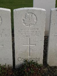 Bailleul Communal Cemetery Extension (Nord) - Chambers, W J