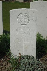 Bailleul Communal Cemetery Extension (Nord) - Charles, H