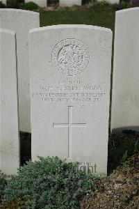 Bailleul Communal Cemetery Extension (Nord) - Charlewood, William Henry