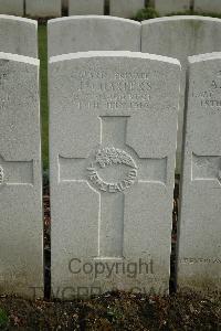 Bailleul Communal Cemetery Extension (Nord) - Charters, John