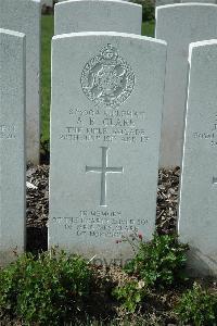 Bailleul Communal Cemetery Extension (Nord) - Clare, Arthur Brighton