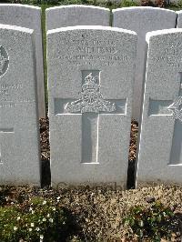 Bailleul Communal Cemetery Extension (Nord) - Clary, C