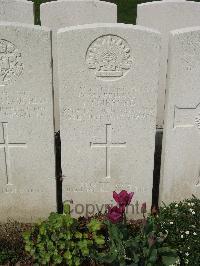 Bailleul Communal Cemetery Extension (Nord) - Clifford, Joseph