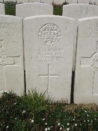 Bailleul Communal Cemetery Extension (Nord) - Clinton, M