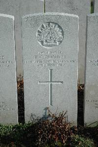 Bailleul Communal Cemetery Extension (Nord) - Clough, F C