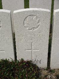 Bailleul Communal Cemetery Extension (Nord) - Clutterbuck, S