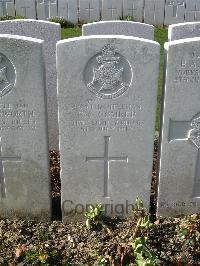 Bailleul Communal Cemetery Extension (Nord) - Comber, E C