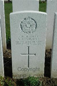 Bailleul Communal Cemetery Extension (Nord) - Conduit, Sidney John