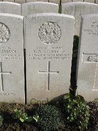 Bailleul Communal Cemetery Extension (Nord) - Counter, T A