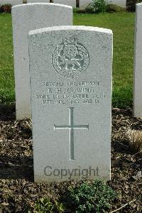 Bailleul Communal Cemetery Extension (Nord) - Cowing, Ralph Henry