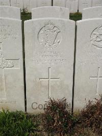 Bailleul Communal Cemetery Extension (Nord) - Coxford, J