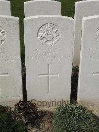 Bailleul Communal Cemetery Extension (Nord) - Curtis, E