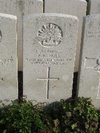 Bailleul Communal Cemetery Extension (Nord) - Dark, Douglas Wade