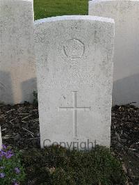 Bailleul Communal Cemetery Extension (Nord) - Dawson, Edgar James