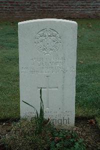 Bailleul Communal Cemetery Extension (Nord) - Delaney, James