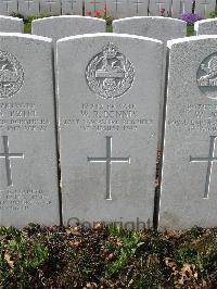 Bailleul Communal Cemetery Extension (Nord) - Dennis, W R