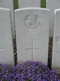 Bailleul Communal Cemetery Extension (Nord) - Denton, J W