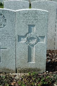 Bailleul Communal Cemetery Extension (Nord) - Dey, Arthur Alexander