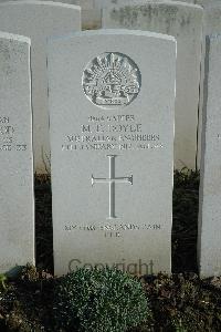 Bailleul Communal Cemetery Extension (Nord) - Doyle, Michael Edward