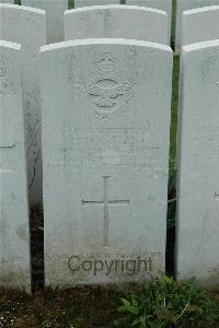 Bailleul Communal Cemetery Extension (Nord) - Dunstan, H