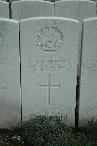 Bailleul Communal Cemetery Extension (Nord) - Edmondstone, Bertram