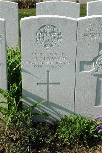 Bailleul Communal Cemetery Extension (Nord) - Edwards, L P F