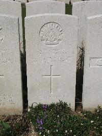 Bailleul Communal Cemetery Extension (Nord) - Egan, Michael Joseph