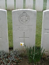 Bailleul Communal Cemetery Extension (Nord) - Essery, H