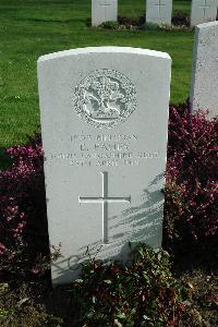 Bailleul Communal Cemetery Extension (Nord) - Fahey, E