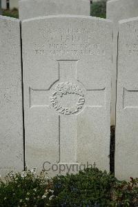 Bailleul Communal Cemetery Extension (Nord) - Farnie, Stuart Cheyne