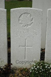 Bailleul Communal Cemetery Extension (Nord) - Fretwell, G