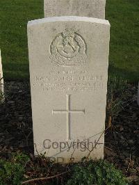 Bailleul Communal Cemetery Extension (Nord) - Gilbert, John George