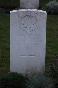 Tannay British Cemetery Thiennes - Jupp, George Henry