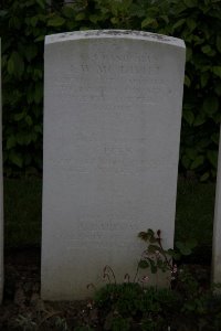 Bailleul Communal Cemetery (Nord) - Barrow, A