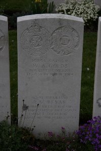 Bailleul Communal Cemetery (Nord) - Bevan, Richard Vincent