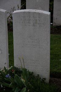 Bailleul Communal Cemetery (Nord) - Bonner, W