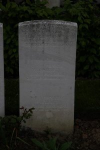 Bailleul Communal Cemetery (Nord) - Carnell, William