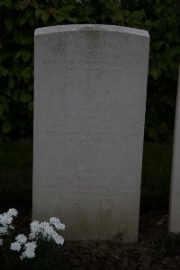 Bailleul Communal Cemetery (Nord) - Dower, W