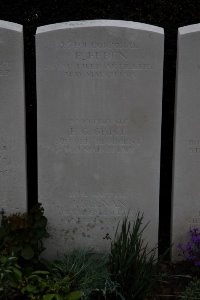 Bailleul Communal Cemetery (Nord) - Feben, E