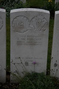 Bailleul Communal Cemetery (Nord) - Gamble, Bernard