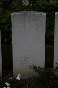 Bailleul Communal Cemetery (Nord) - Higgins, A