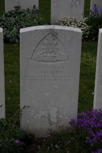 Bailleul Communal Cemetery (Nord) - Kramer, F