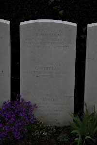 Bailleul Communal Cemetery (Nord) - Milburn, Fred