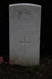 Bailleul Communal Cemetery (Nord) - Salt, Thomas Frederick Cyril