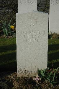 Bailleul Communal Cemetery (Nord) - Schied, Alfred Max