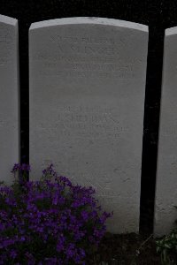 Bailleul Communal Cemetery (Nord) - Sheridan, J