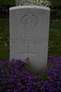 Bailleul Communal Cemetery (Nord) - Steel, Edwin Bedford