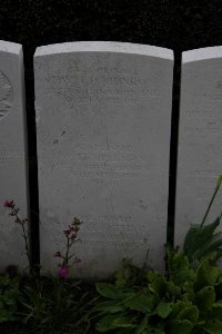 Bailleul Communal Cemetery (Nord) - Templeman, W